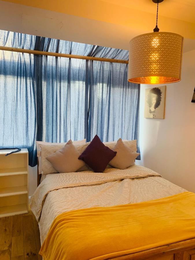Riverside Double Room With Double Sofa Bed 伦敦 外观 照片